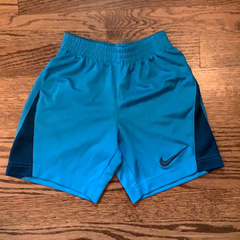 SOLD: 5/$25🟡 Size 4/XS Nike Athletic Shorts